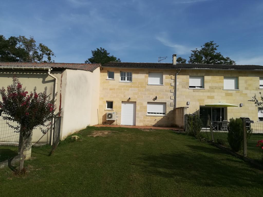 Gite Du Vignoble Sidky Lussac  Exterior foto